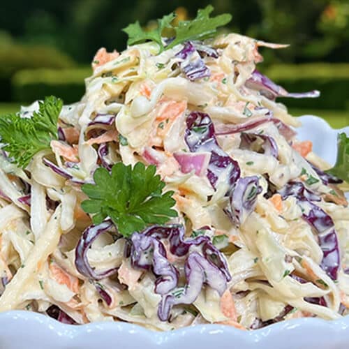 How to Make Coleslaw - Creamy and Delicious