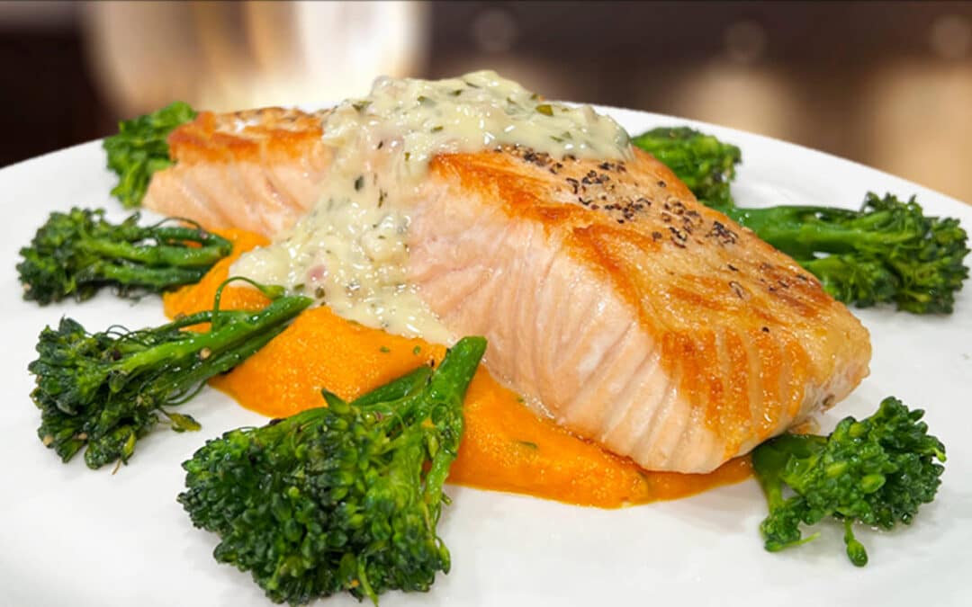 Pan Seared Salmon Recipe With a Delicious Tarragon & Shallot Cream Sauce