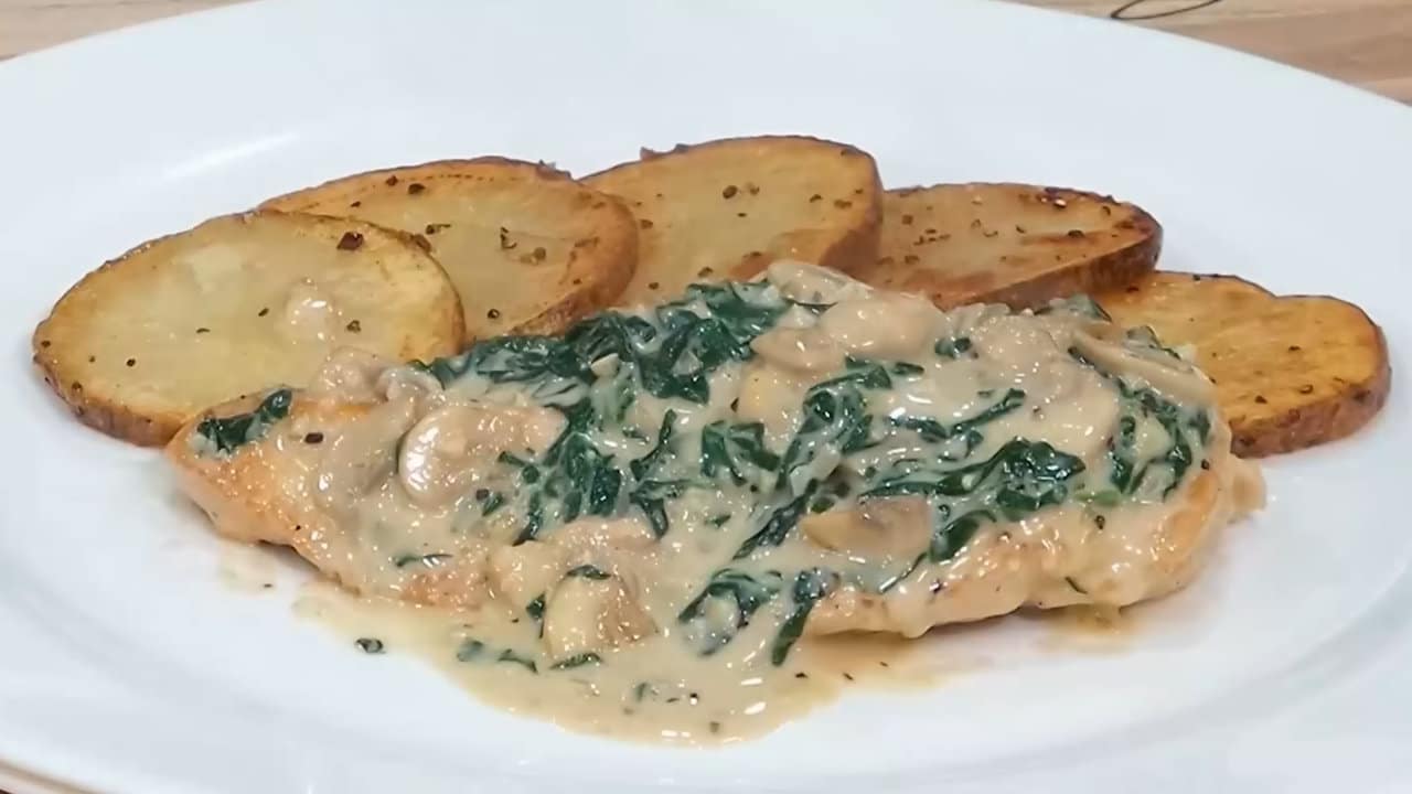 Creamy Garlic Chicken Recipe: An Irresistible Dish Your Family Will Love!-image