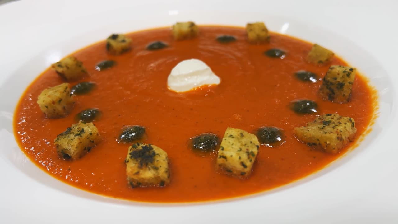 How to Make Tomato Soup-image