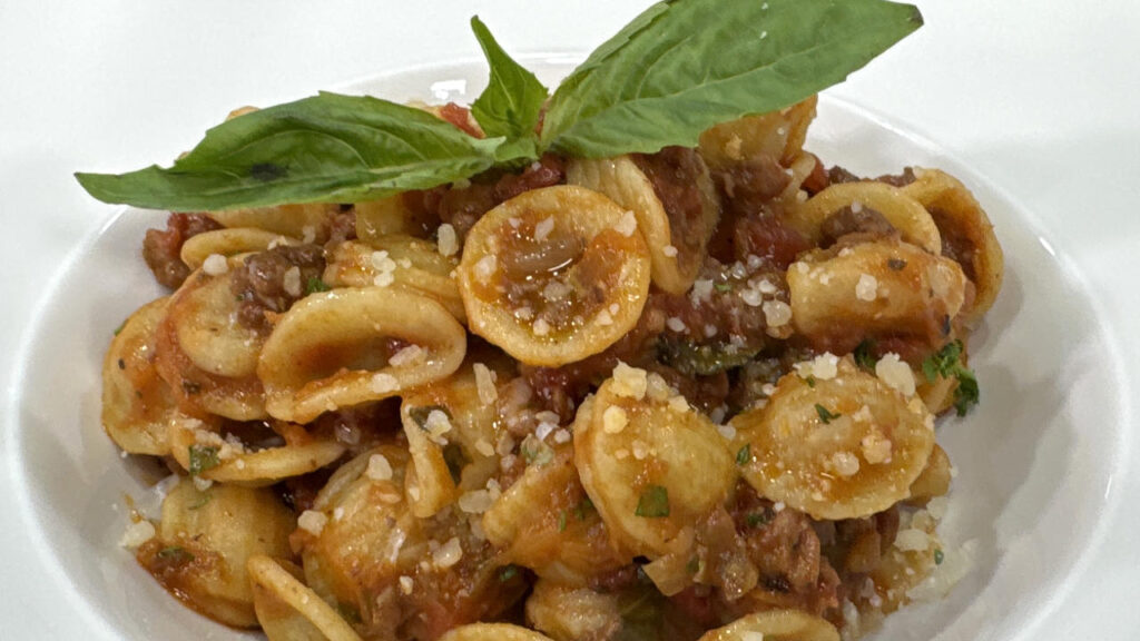 Bolognese Sauce - 5 Best Pasta Sauces Masterclass