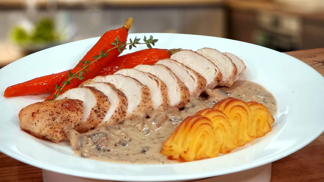 Champagne Chicken Worth Licking the Plate For!